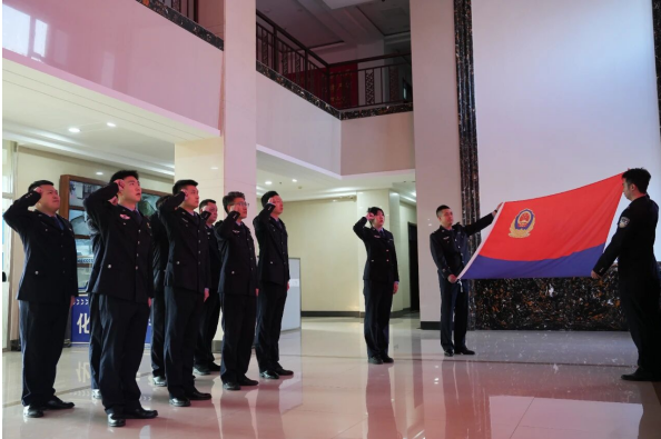 ����ã�����ڡ��ػ���Ժ˾�����������뾯�Ĵ�