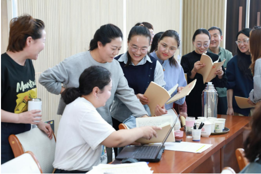 ���ɹŶ�����˹�ж��п�ǰ�죺������Эͬ�����е�Ա�ɲ������������ơ�����